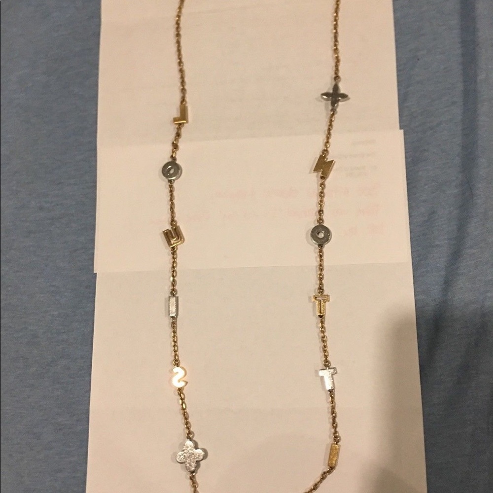 Long Louis Vuitton love letters necklace - Picture 3 of 8
